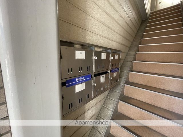 オレンジハイツの玄関写真