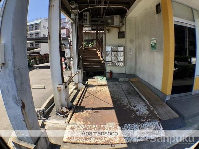杉ビルの玄関写真