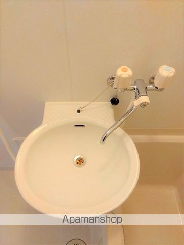 レオパレスハポネスIIIの内装写真