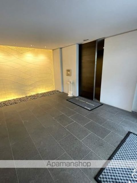 アールコート早稲田[1K/25.11m2]のロビー2