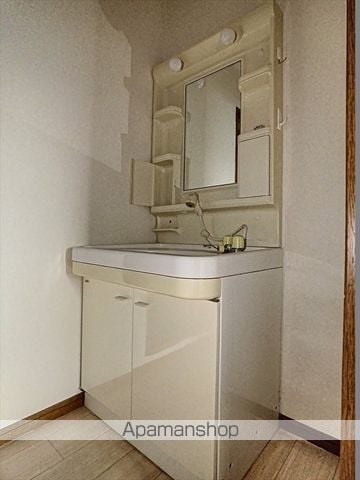 山陽本線 岡山駅 徒歩32分 5階建 築31年の内装写真