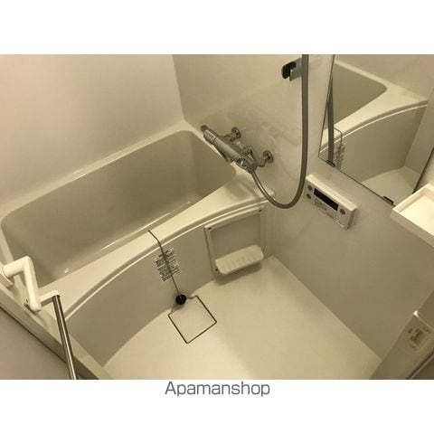 コンフォリア江坂広芝町の内装写真