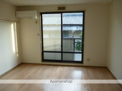 サンロイヤル加茂[1K/27.08m2]のリビング・居間