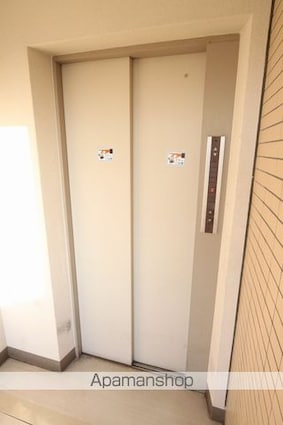 西石井ハイツ[2LDK/59.78m2]の共用部4