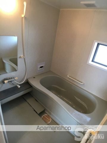 リビングタウン古川西 D棟の内装写真