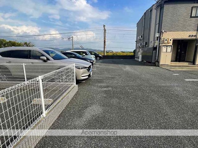 レオパレスHIRO清末の玄関写真