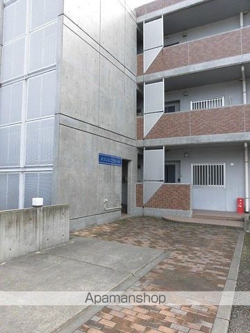 メゾンユニヴェールの外観写真