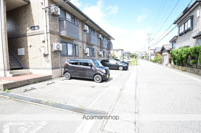 フラッツ槙尾[1DK/29.44m2]の駐車場