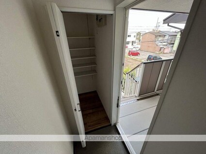 ブランニュー白山[2LDK/55.6m2]の玄関