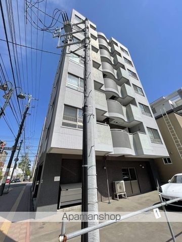 カルフール大通東の外観写真