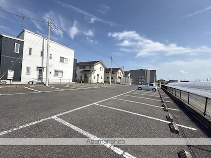 レオパレスレキア[1K/28.02m2]のエントランス