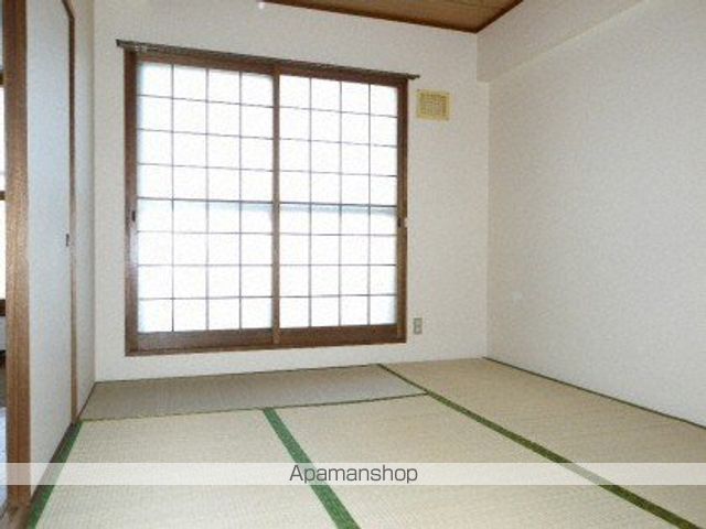 コスモロイヤル東苗穂A棟の内装写真