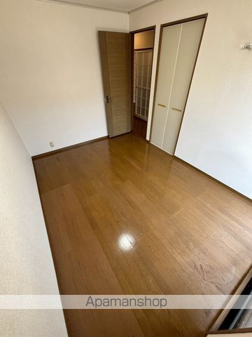 ファミール本郷 B棟の内装写真