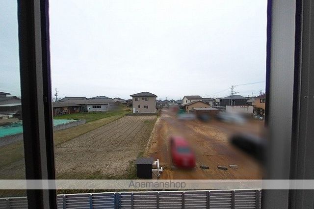 リラ・コンフィのその他写真