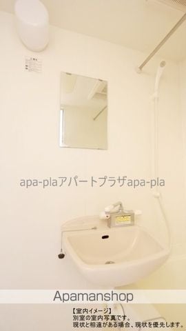 レオパレスカーニバルIの内装写真