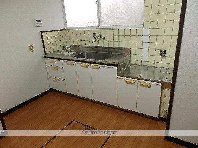 ホワイトコーポ大代2号棟の内装写真