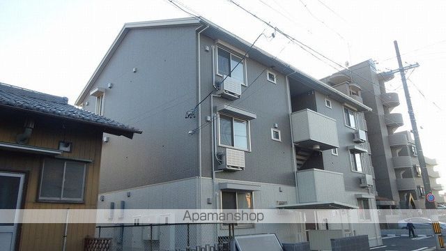 ウエスト サイド レジデンスの外観写真