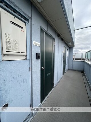 大阪府和泉市府中町８丁目[1K/18.25m2]のエントランス3