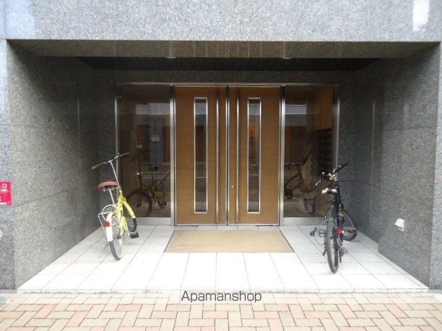 スカイパレス北1条の玄関写真