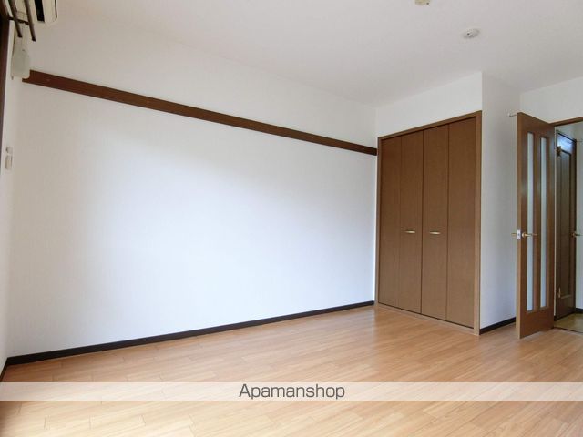MANSION JULIAIIの内装写真