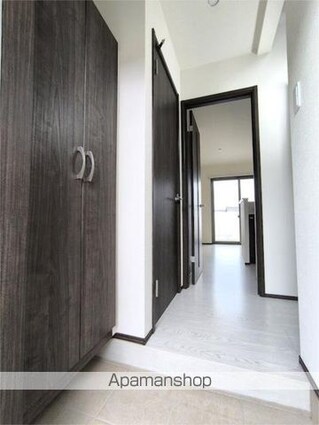 Ｓａｋｕｒａ　Ｔｅｒｒａｃｅ　（サクラ　テラス）[2LDK/56.23m2]の玄関