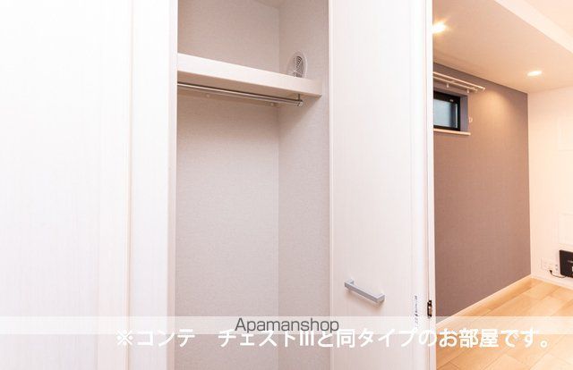 ヌーヴェル ラ ヴィの内装写真
