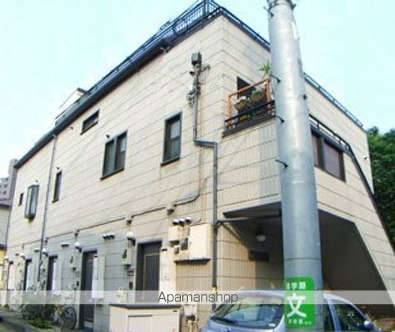 クレセント西新宿の外観写真