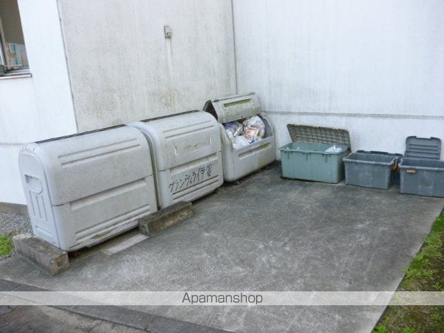 グランヴィラ伊賀の玄関写真