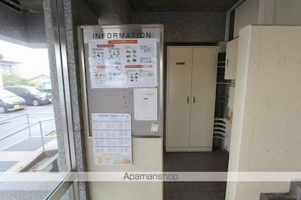 香川県高松市茜町[3LDK/70.02m2]の共用部3