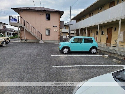 ＷｅｌｌＶｉｌｌａ　笠原[1K/27.08m2]の駐車場3