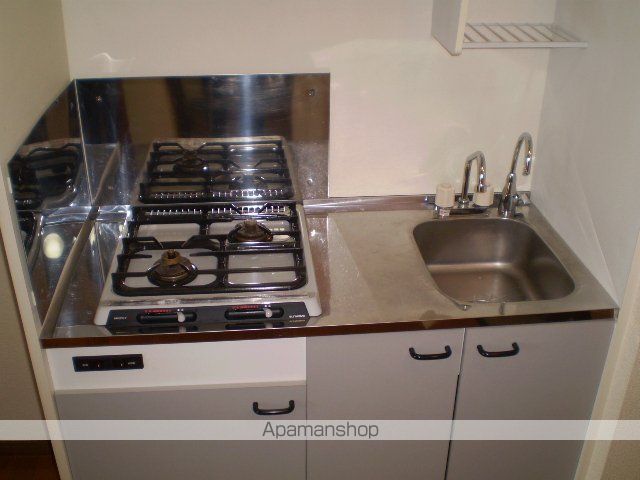 アンプルールブワ虹の内装写真