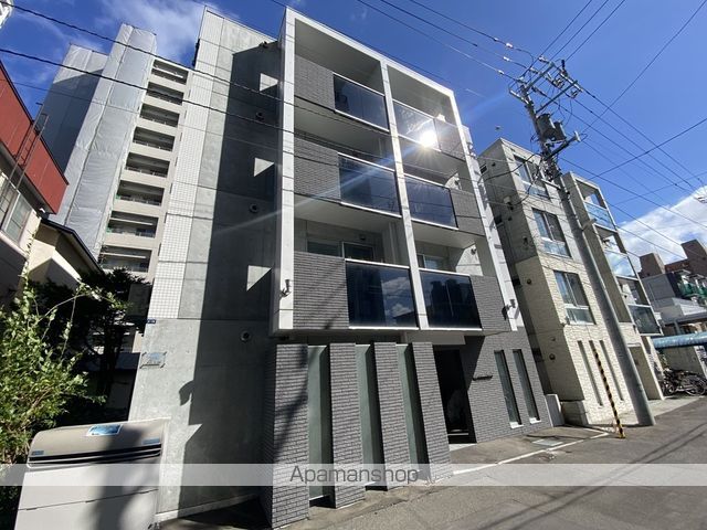 ブランシャールチェレステ鳥居前の外観写真