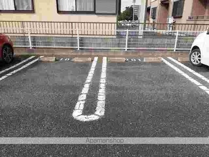 アルカンシエルⅢ[2DK/44.82m2]の駐車場1