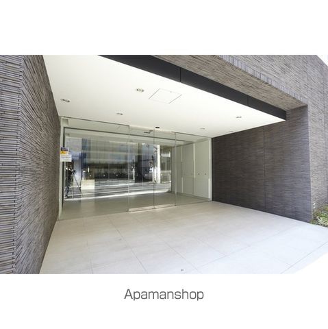 コンフォリア東池袋WESTの玄関写真