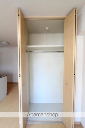 香川県高松市塩上町２丁目[1K/30.03m2]の収納