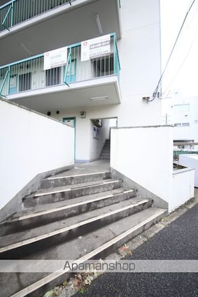 グリーンハイム桜塚[1R/18.9m2]のエントランス