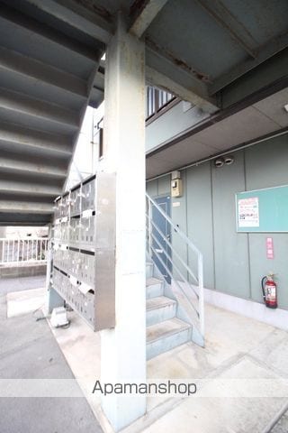 リバーサイド幸和の玄関写真