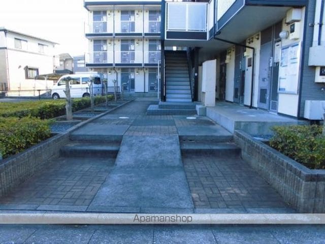 レオパレス蘇我加藤の玄関写真