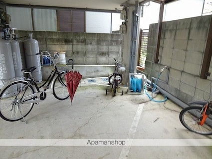 高知県高知市石立町[2K/31.3m2]の共用部