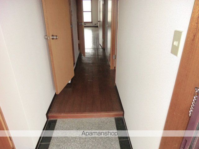 コスモロイヤル東苗穂A棟の内装写真