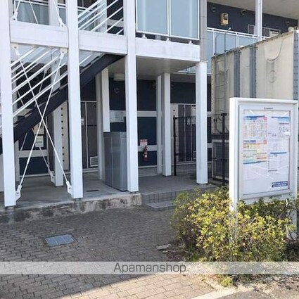 レオネクストアクア[1K/30.84m2]のエントランス1