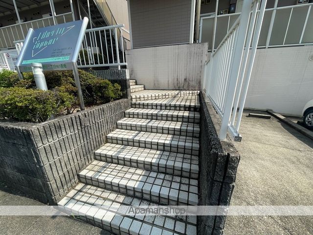 リバティスクエア Bの玄関写真