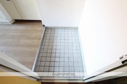 真鍋ハイツ北棟[1R/23.29m2]の玄関