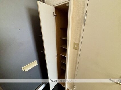 レオパレスシャルムアカハネ[1K/26.49m2]の玄関2