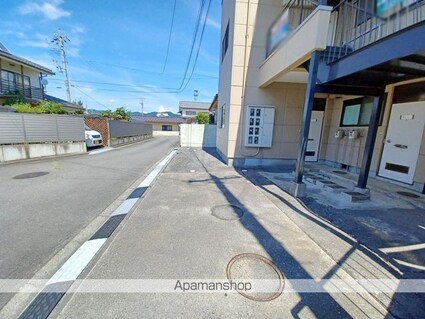 ハイツ島村[1K/26.4m2]の駐車場3