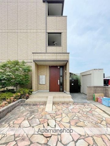 ラ シュエットの玄関写真