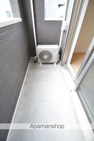 トゥールビヨン IIIの内装写真
