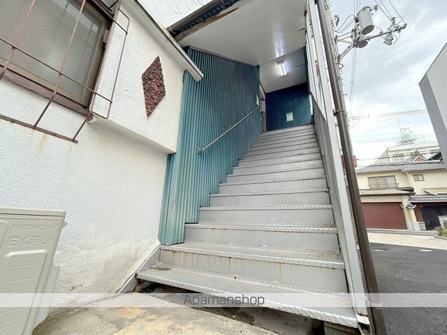 岩崎文化の玄関写真
