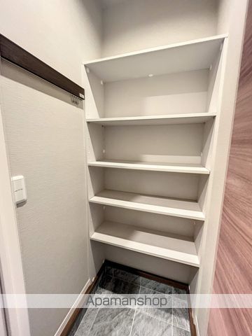 premium MARUCO 虎丸町の内装写真