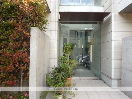 オークヴィラ[1LDK/40.9m2]の共用部2